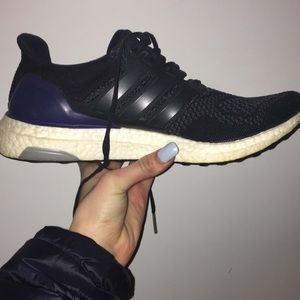 Utltra boosts black and navy